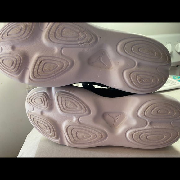 Black&Pink Jordan's - Picture 4 of 4